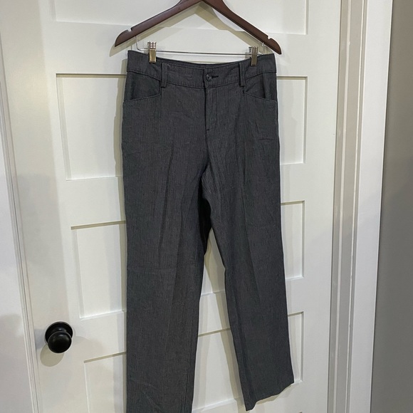 Lee Relaxed Fit Slacks- women’s size 8 - Picture 13 of 13